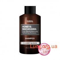 Безсульфатный шампунь для волос &quot;Цветущая вишня&quot; KUNDAL Honey & Macadamia Shampoo Cherry Blossom 100ml